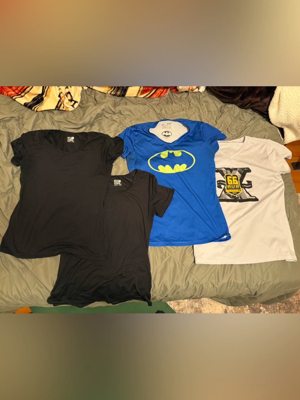 32 Degrees - Black, Under Armor -Blue and Pens Light Grey Medium set of 4